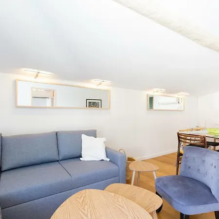 Appartement 2 Bedrooms On The Place Nationale , Up To 8 People *